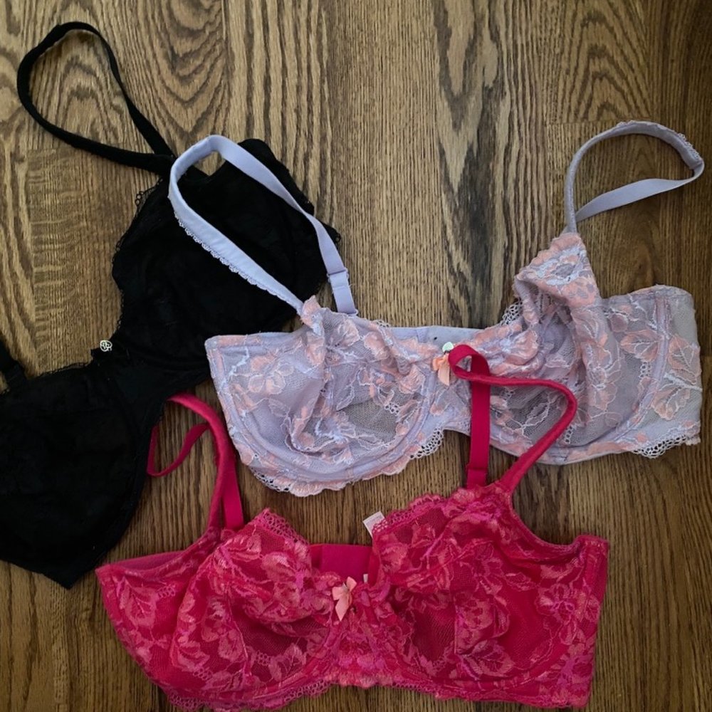 3 Victoria Secret Lace Bras 36DDD